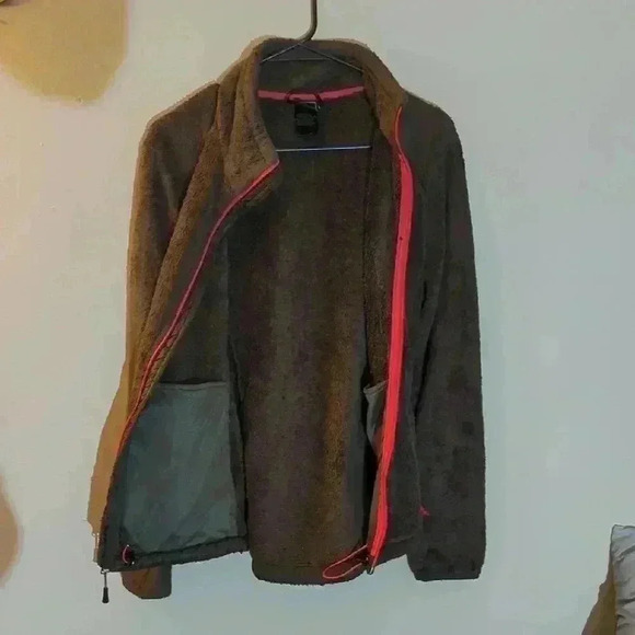 The North Face, fluffy zip up jacket, green and orange, size large - Picture 6 of 8